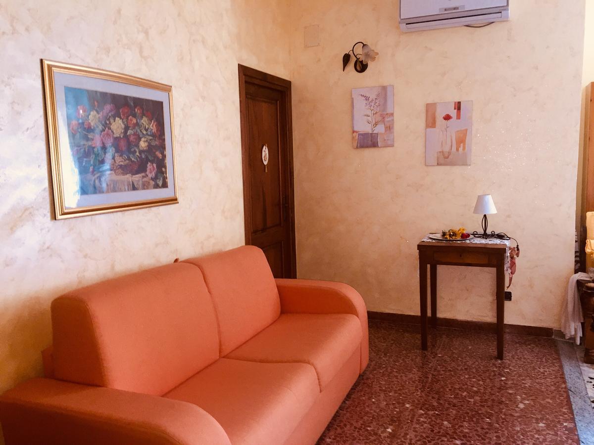 B&B Il Tulipano Sul Lago Colle di Tora Exteriér fotografie